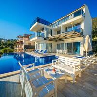 Villa Platos — 1