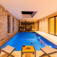 Villa Vip — 81
