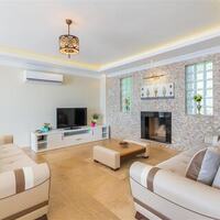 Villa Kral — 176