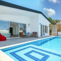 Villa Pandora — 1