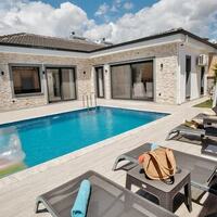 Villa Twin 1 — 2