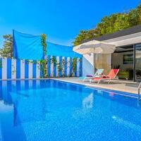Villa Bozo 1 — 3