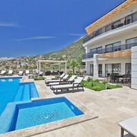Villa Falcon Lodge — 7