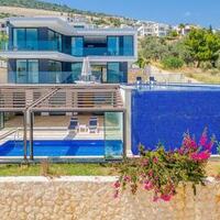 Villa Aquamarine — 1