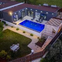 Villa Loçka — 4