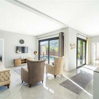 Villa Loçka — 21