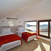 Villa Falcon Lodge — 34