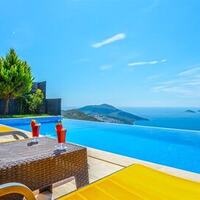 Villa Royal — 20