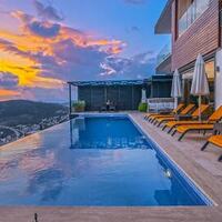 Villa Royal — 26