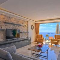 Villa Royal — 34