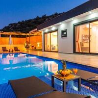 Villa Mister — 1