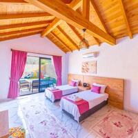 Villa Dessa — 52