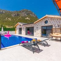 Villa Estrella — 1