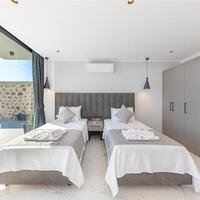 Villa Royal Falcon — 24
