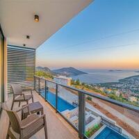Villa Grey Falcon — 37