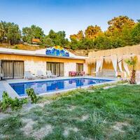 Villa Sunflower — 1