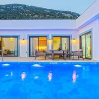 Villa Nevra — 6