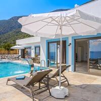 Villa Nevra — 8