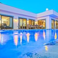 Villa Nevra — 9
