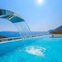 Villa Nevra — 18