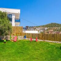 Villa Nevra — 35