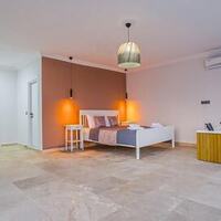 Villa Nevra — 65