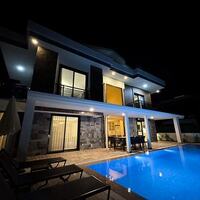 Villa Galaksi Mars 3 — 12