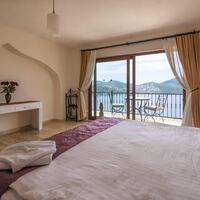 Villa Sarafin — 14