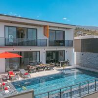 Villa Xanadu — 31