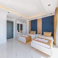 Villa Xanadu — 78