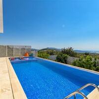 Villa Nur — 3