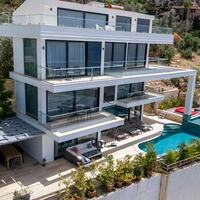 Villa Lumineux — 8