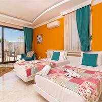 Villa Nur — 18