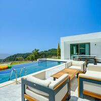 Villa Mercury 9 — 4