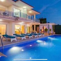 Villa Almira — 2