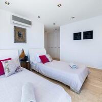 Villa Lumineux — 18