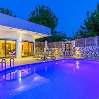 Villa Yek — 4