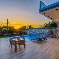 Villa Yek — 7