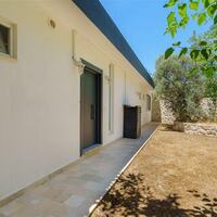 Villa Sydney — 64