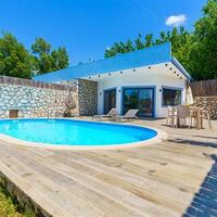 Villa Yek — 15