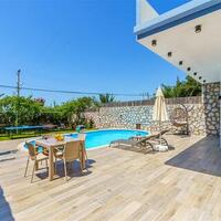 Villa Yek — 23