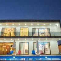 Villa Palas — 11