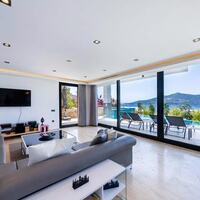 Villa Lumineux — 43