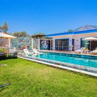 Villa Piker House — 2