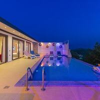 Villa Elsara — 3