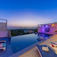 Villa Elsara — 8