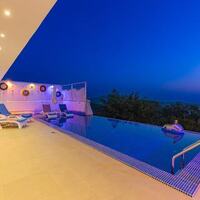 Villa Elsara — 10