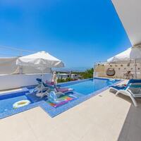 Villa Elsara — 16
