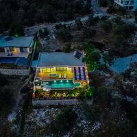 Villa Piker House — 57