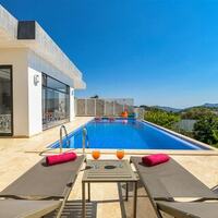 Villa Nur — 61